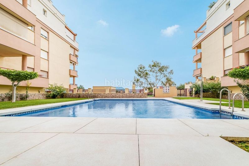 Foto bce1efc7-8eb8-44f3-8c09-55e46b8ed1a1. Pis amb aparcament piscina a Zona Centro Comercial Torrequebrada Benalmádena