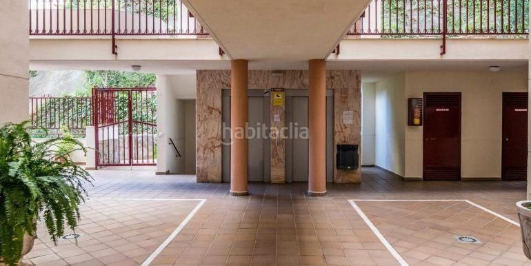 Foto eecc17bb-d2cf-4dc6-b618-3fced0556cce. Pis amb aparcament piscina a Zona Centro Comercial Torrequebrada Benalmádena