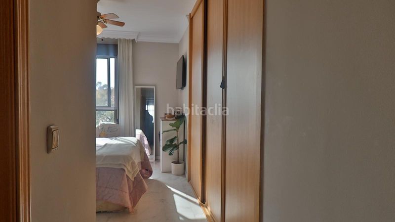 Foto c4e4fad5-6e8d-46a6-9c44-97f99a1a6f75. Pis amb aparcament piscina a El Consul - Ciudad Universitaria - El Romeral Málaga