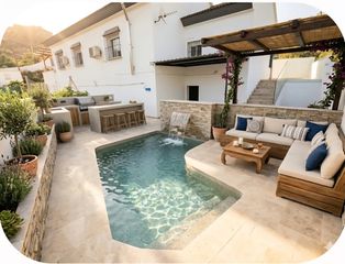 Chalet in Almogía. Casa en una sola planta en impecable estado y gran parcela