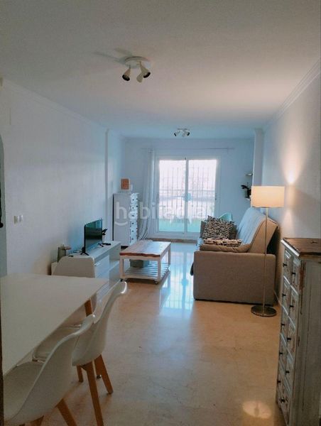 Foto cdd26652-4f8e-42d5-a003-edf9876bd2af. Pis amb aparcament piscina a Zona Centro Comercial Torrequebrada Benalmádena