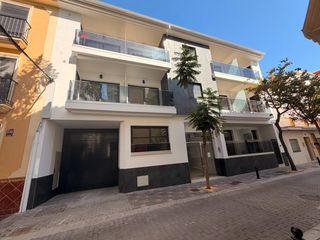 Pis a Playa de los Boliches. Exclusiva vivienda de obra nueva en segunda línea de playa  fuen