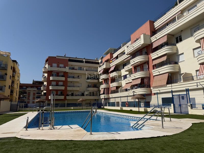 Foto 0a3b490b-6854-4997-abd7-0d757469608d. Apartament amb aparcament piscina a Las Flores Mijas