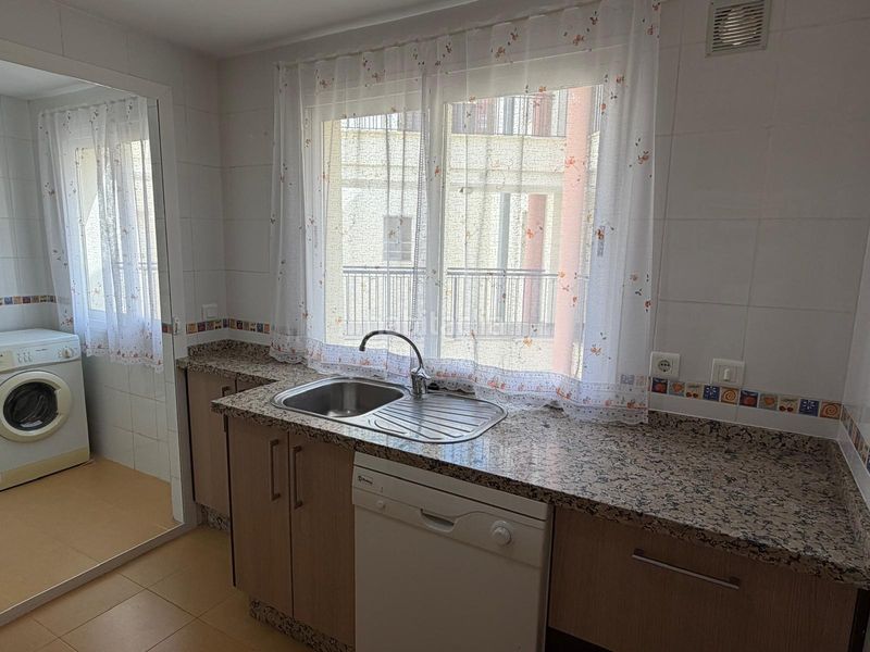 Foto d754a665-f7d9-4501-acac-f32b4fbd1989. Apartament amb aparcament piscina a Las Flores Mijas