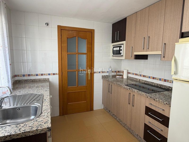 Foto ff676298-b264-407e-9e8f-e6e3b9e747a1. Apartament amb aparcament piscina a Las Flores Mijas