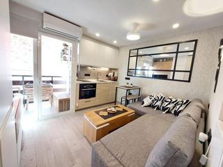 Studio in Parque de la Paloma. Apartamento reformado a 100 metros de la playa con vistas al mar