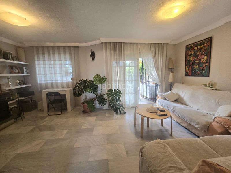 Foto 9275f178-6fd5-41d7-bd79-f77075e8e8b7. Maison jumelée avec piscine dans El Pinillo Torremolinos