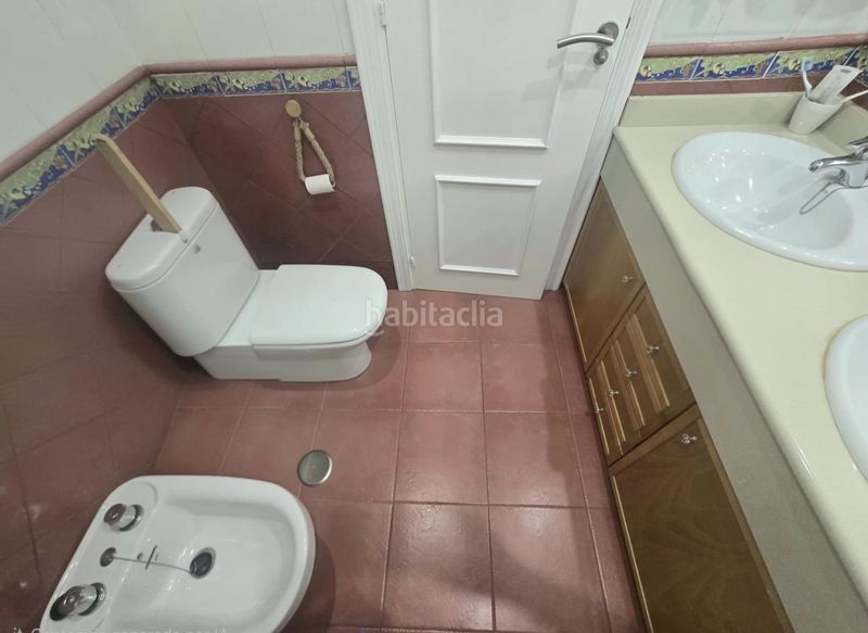 Foto f53d03ca-2351-468b-b5a2-39e6ca113e47. Maison jumelée avec piscine dans El Pinillo Torremolinos