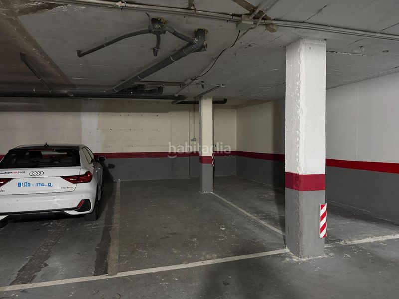 Foto be100e54-3bf0-4bc4-a6ae-e552194547a9. Parking voiture dans Puerto Marina Benalmádena