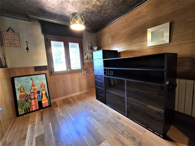 Foto 0d7b5f31-50e6-40e5-8387-cb68a74dfd6a. Alquiler casa exclusivo chalet de 5 dormitorios 3 plantas piscina a 5 minutos de la playa en Málaga