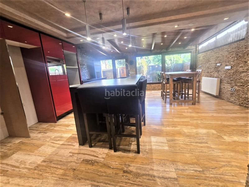 Foto 177c7904-f083-4f22-981d-334aad87d797. Alquiler casa exclusivo chalet de 5 dormitorios 3 plantas piscina a 5 minutos de la playa en Málaga