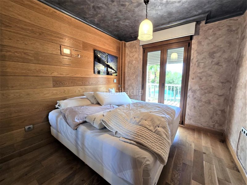 Foto 8706a8f0-200c-4a37-9870-235391f57be2. Alquiler casa exclusivo chalet de 5 dormitorios 3 plantas piscina a 5 minutos de la playa en Málaga
