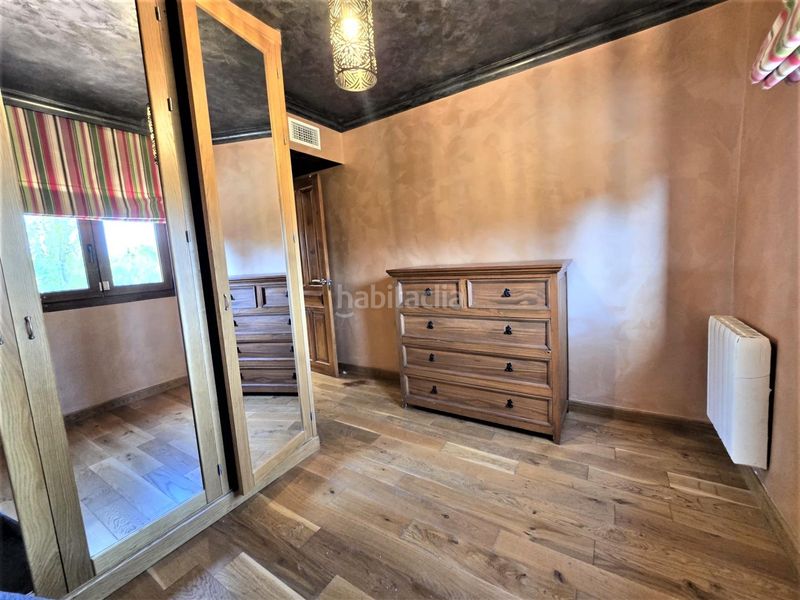 Foto e5daaef0-e3da-46e1-9d43-601d838b14c7. Alquiler casa exclusivo chalet de 5 dormitorios 3 plantas piscina a 5 minutos de la playa en Málaga
