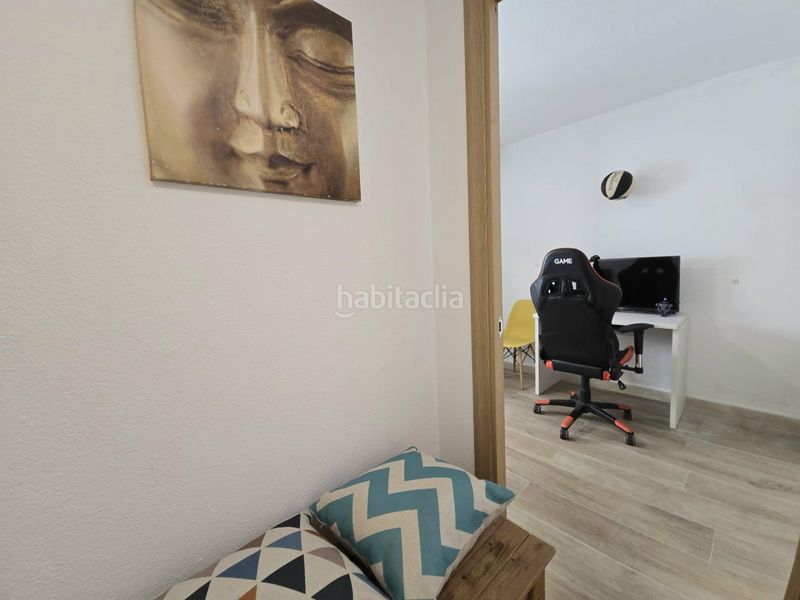 Foto b455e430-0fef-4046-8475-1549bb5be9c5. Duplex avec piscine dans Montemar Torremolinos