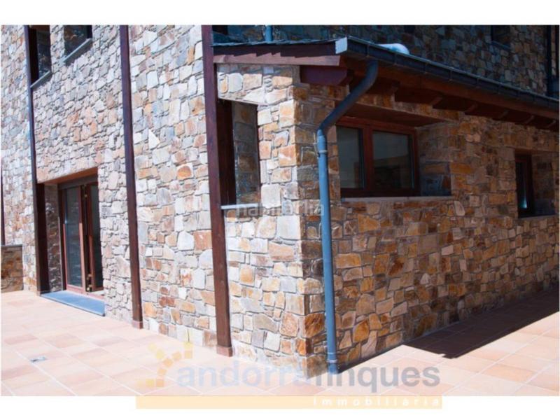 Foto dd52b407-9481-47d5-a379-a943fe648e8b. Casa adosada casa en venta en Soldeu-Incles Canillo