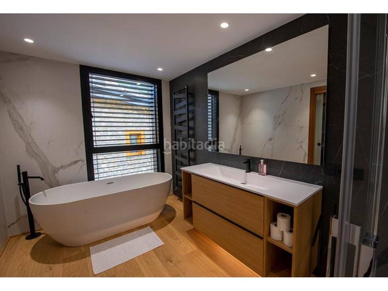 Foto d4c44563-4b16-48e6-95de-d041c1cc3d1d. Location appartement avec chauffage parking dans Canillo Canillo