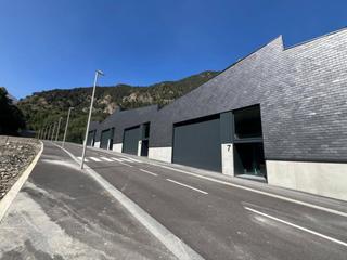 Lloguer Nau industrial  Carretera d´erts. Nave industrial en alquiler en la massana