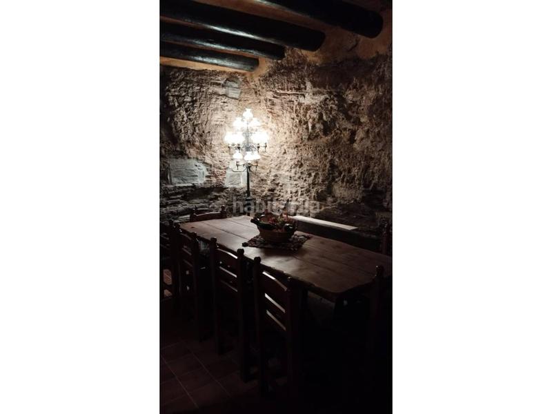 Foto a54044d3-7f63-4d1c-bc8e-671ed0815e37. Masía casa de pueblo en venta en plaza mayor en Ribera d´Urgellet