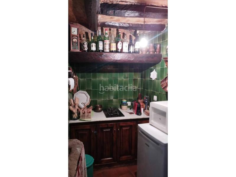 Foto f41b4c2f-1fef-4a39-94ea-cb14a556c2de. Masía casa de pueblo en venta en plaza mayor en Ribera d´Urgellet