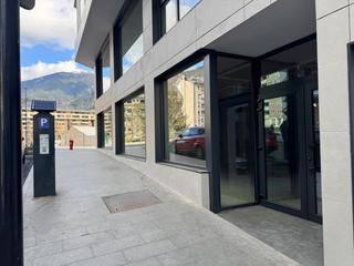 Lloguer Local Comercial a Centro. Local en alquiler en centre