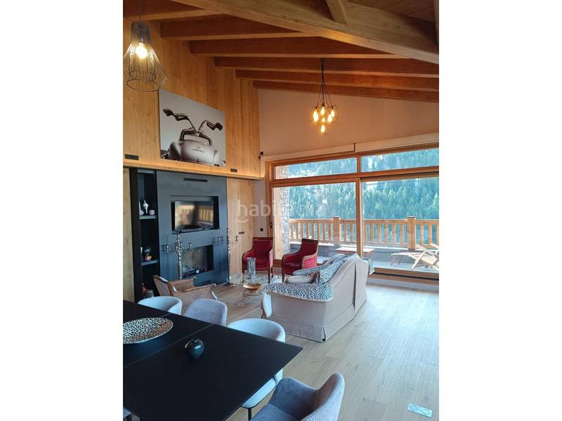 Foto 19452c75-e712-41fa-ad67-97c8ef55f1bc. Location appartement avec chauffage parking dans El Tarter Canillo