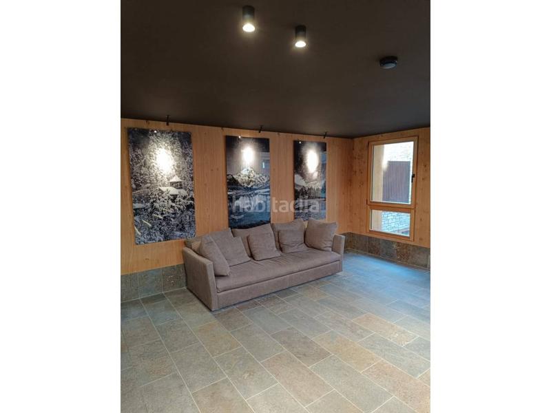 Foto 2d0f7a4c-1f96-4e98-9165-7145c5b3b7ea. Location appartement avec chauffage parking dans El Tarter Canillo