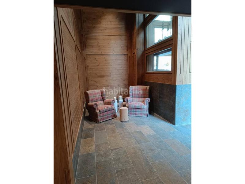 Foto 5047beeb-012b-4716-93d8-a03fe86e3a85. Location appartement avec chauffage parking dans El Tarter Canillo