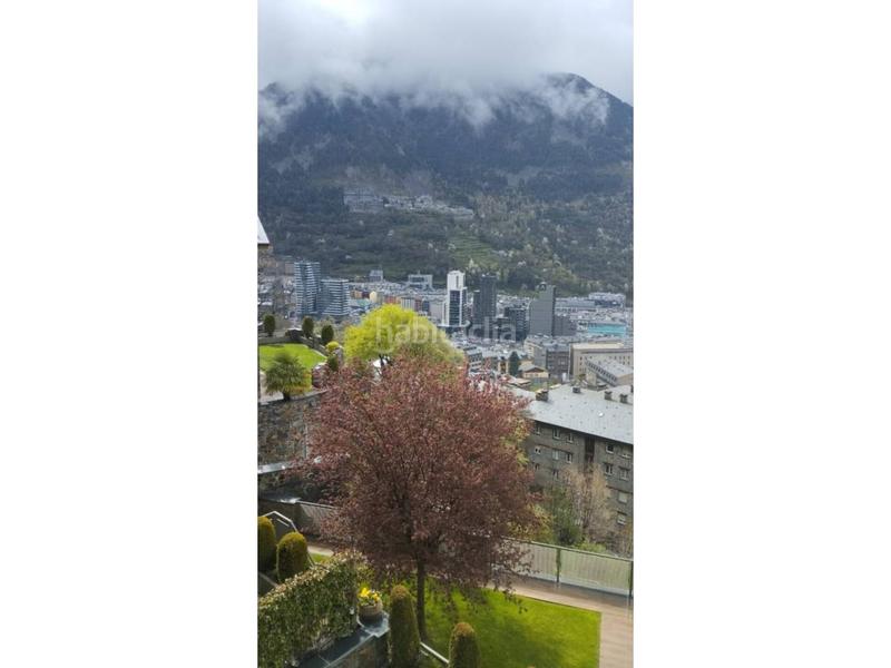 Foto 5cbce99f-9bdf-471a-b188-aecc43edd23f. Miete zweistöckige wohnung mit heizung parking pool in Escaldes-Engordany