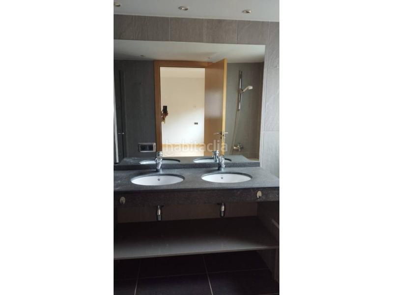 Foto 041a9052-be02-4cbc-83b7-e7a4c68a378d. Rent duplex with heating parking pool in Les Escaldes Escaldes-Engordany