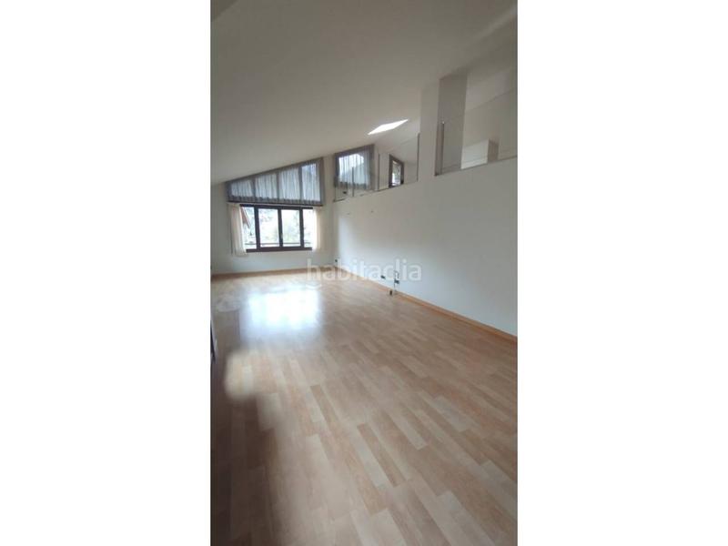 Foto 069d2180-c308-416f-8172-8a8f14a9677e. Rent duplex with heating parking pool in Les Escaldes Escaldes-Engordany