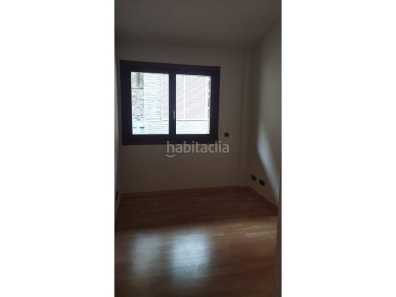 Foto 7f4e8bfc-753e-4894-b466-01678c34cd17. Rent duplex with heating parking pool in Les Escaldes Escaldes-Engordany