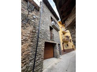 Casa  Carrer major. Casa en el centro de arfa