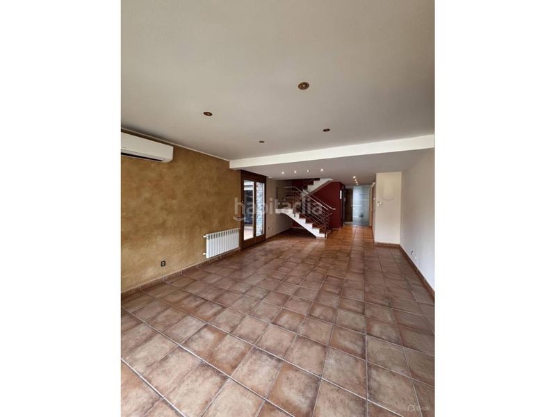 Foto 12feb1d5-c856-42af-9939-4f5908a53e42. Casa adosada  en entorno exclusivo y privilegiado, a un minuto del Centro en Andorra la Vella