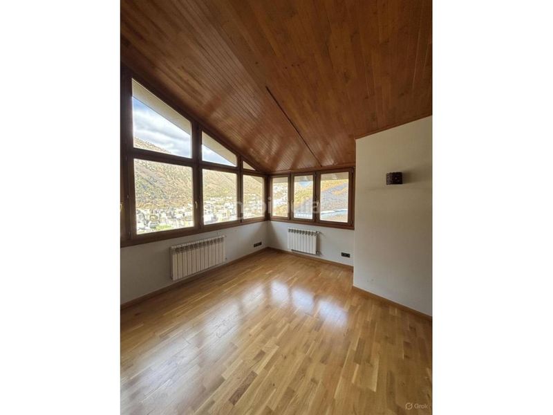 Foto 440c34c1-4de0-4822-8573-7b37f050e149. Casa adosada  en entorno exclusivo y privilegiado, a un minuto del Centro en Andorra la Vella