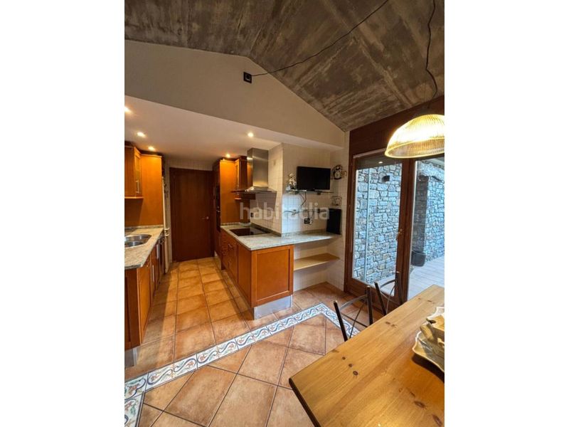 Foto 7d18e78a-c885-4899-bdde-60ff5bb9c9b5. Casa adosada  en entorno exclusivo y privilegiado, a un minuto del Centro en Andorra la Vella