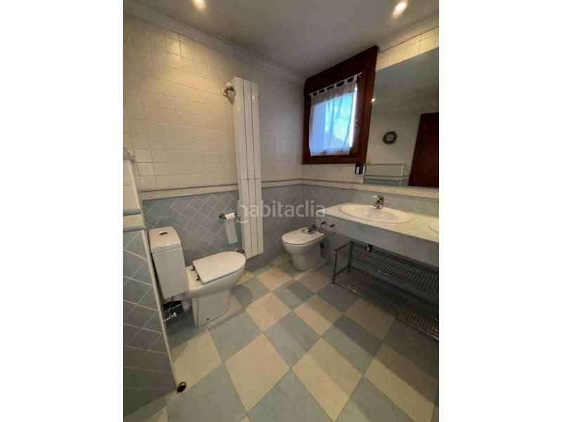 Foto b4125a6a-4891-46b8-bb38-0d514192056c. Casa adosada  en entorno exclusivo y privilegiado, a un minuto del Centro en Andorra la Vella