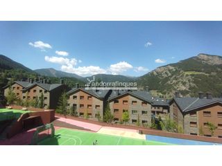 Pis  Calle carrer de la covanella edifici els bunners. Piso en venta en buners ordino