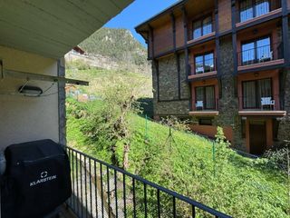 Pis  Calle carretera de l´escaldella. Pis en venda a arinsal