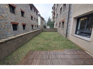 Pis a Arans-La Cortinada. Planta baja en venta