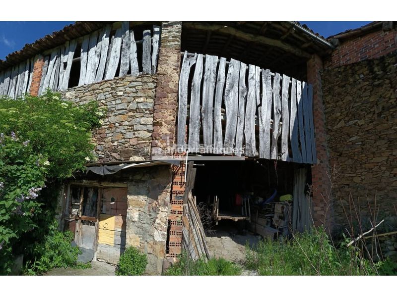 Foto 5fbd0c0d-da62-49f7-9d43-c2b3e3beb63f. Masía casa de pueblo en venta en el centro del pla de sant tirs en Ribera d´Urgellet