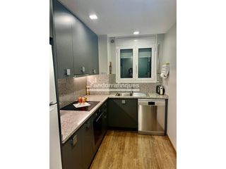 Flat in Els Vilars d´Engordany. Pis en venta en escaldesengordany