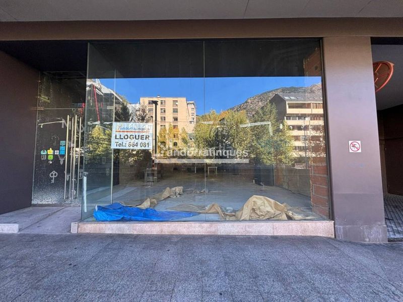 Foto 72dd53ed-4e2d-4b08-a42c-28ed13047ead. Local comercial  en el centro de escaldes en Escaldes-Engordany