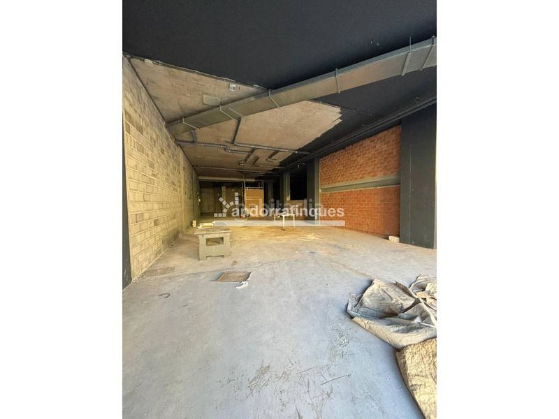 Foto 9e9729b2-f739-4c24-a298-85f5d4df07f6. Local comercial  en el centro de escaldes en Escaldes-Engordany