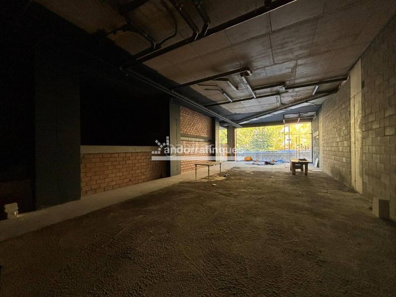 Foto fa2b0fff-a17f-4b67-85c6-7117ccecb253. Local comercial  en el centro de escaldes en Escaldes-Engordany