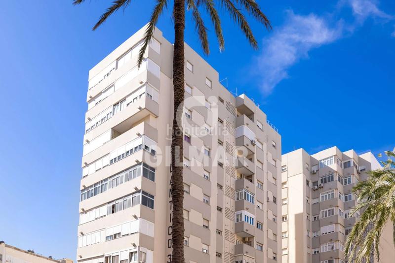 Foto 1bd5b09f-4ac5-4363-838d-7fbc4c870a62. Pis a Paseo Marítimo - San José - La Laguna Cádiz