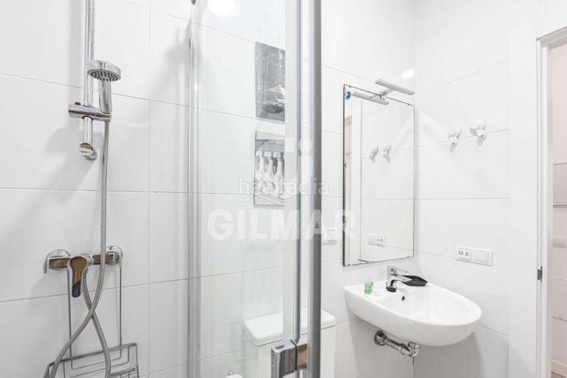 Foto 1a6c1184-c1f7-446e-9bdb-f6e4552089cd. Piso gilmar 956928989. piso reformado en Centro Histórico en Cádiz