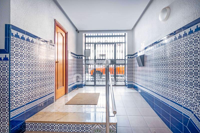 Foto 6136f33f-2b7a-4aee-a7f6-ac0e7c4718f0. Piso gilmar 956928989. piso en Plaza de toros - Venta Vargas - Capitania San Fernando