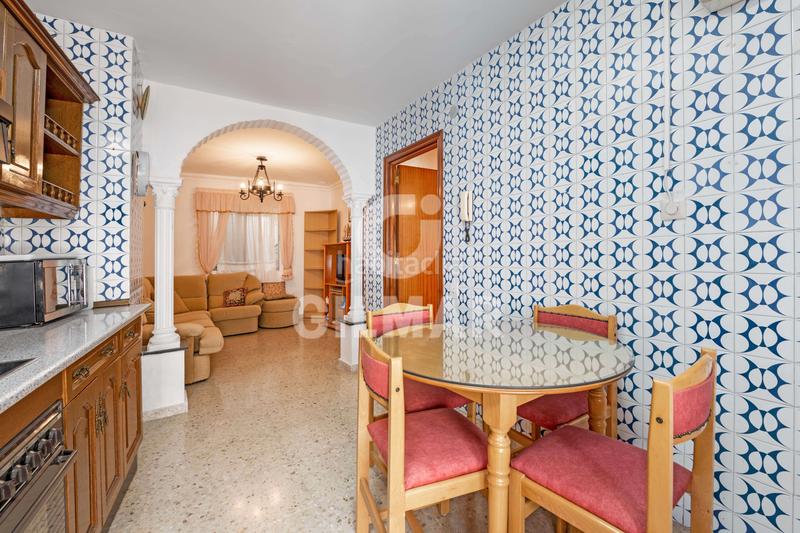 Foto bd38331b-85a2-4de9-909d-b06dfae7f843. Piso gilmar 956928989. piso en Plaza de toros - Venta Vargas - Capitania San Fernando
