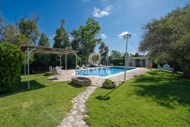 Foto 15d455d8-3ec6-486b-8504-72fc425c04d7. Chalet avec chauffage piscine dans Villamartín