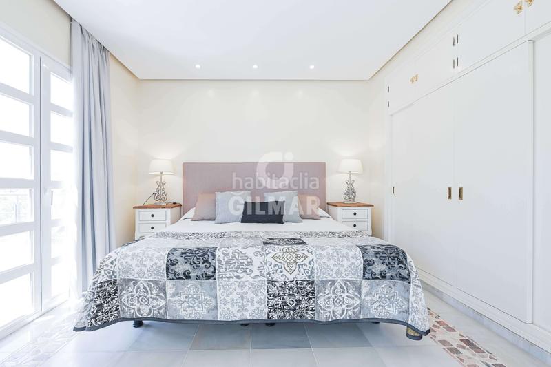 Foto 0508d015-c617-4418-b761-bb0776df9efc. Xalet amb calefacció aparcament piscina a Novo Sancti Petri Chiclana de la Frontera